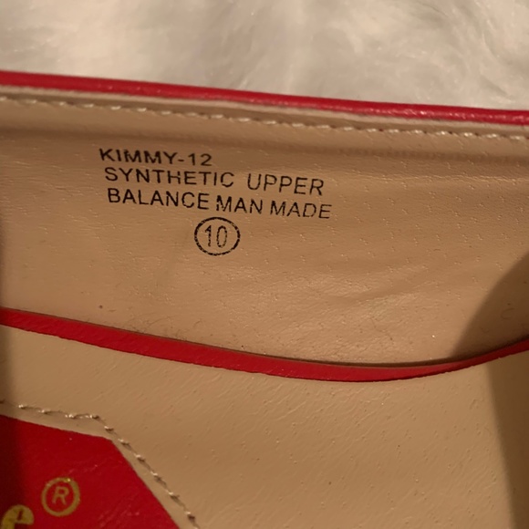 Chase and Chloe red shoes size 10 - Picture 4 of 7